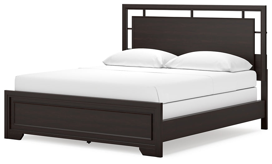 Covetown California King Panel Bed with Dresser