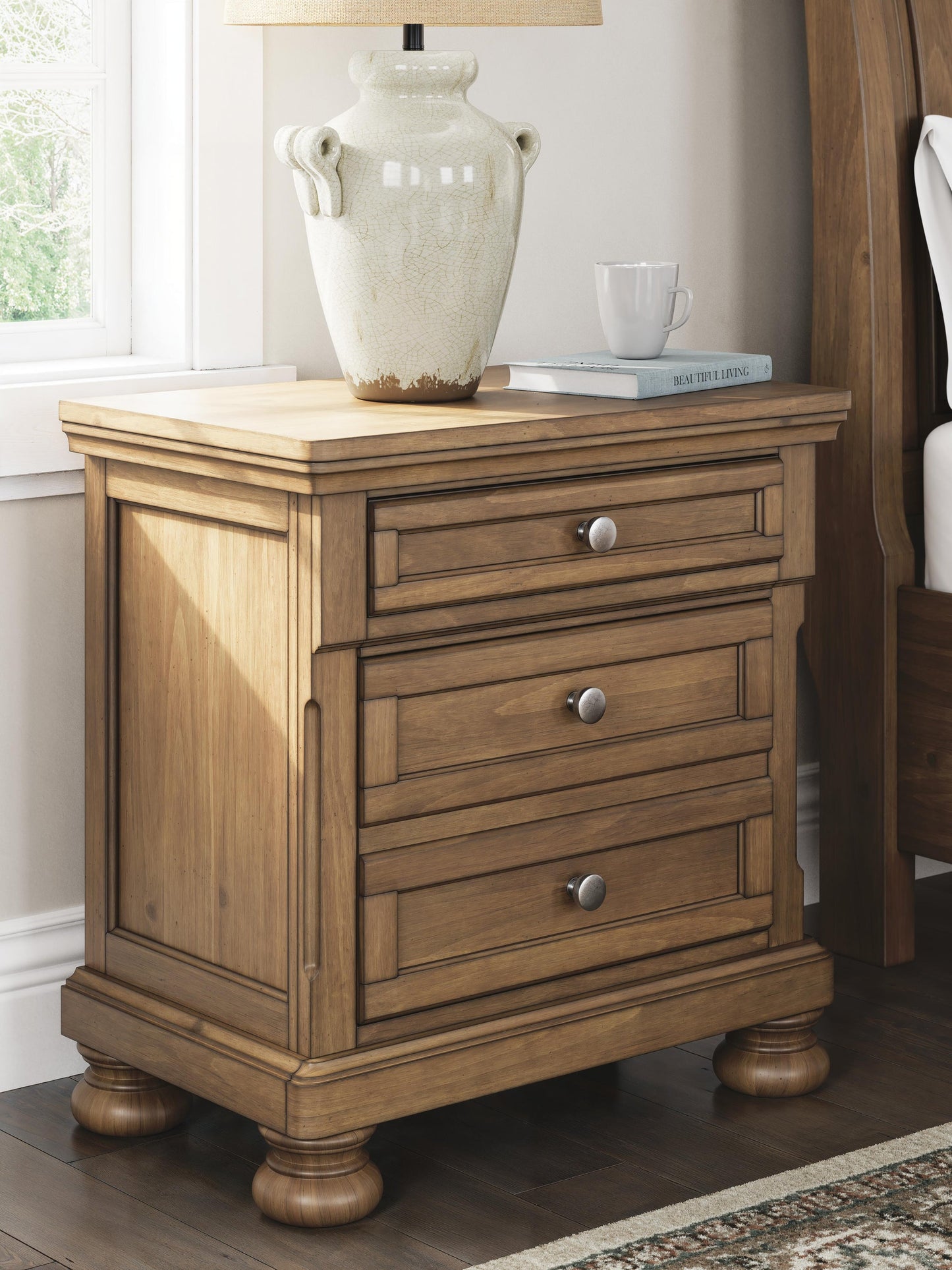 Feddinger Queen Storage Sleigh Bed with Mirrored Dresser and Nightstand