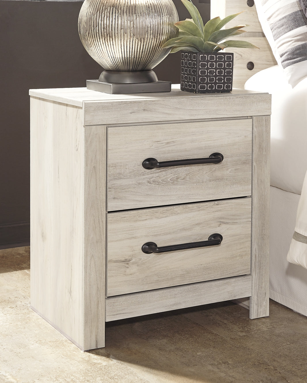 Cambeck Queen Panel Headboard with Mirrored Dresser, Chest and 2 Nightstands