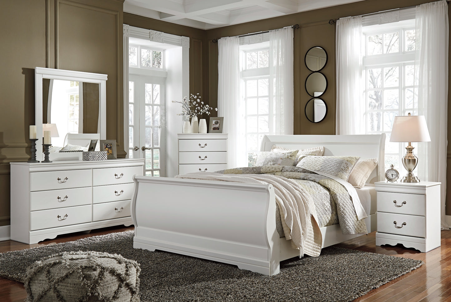 Anarasia Queen Sleigh Bed with Mirrored Dresser, Chest and 2 Nightstands